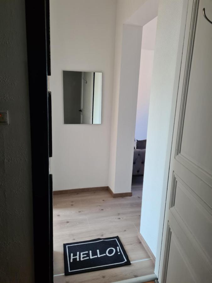 Appartamento Le bonheur 1&2 parking wifi ménage Netflix gratuits Charleroi Esterno foto